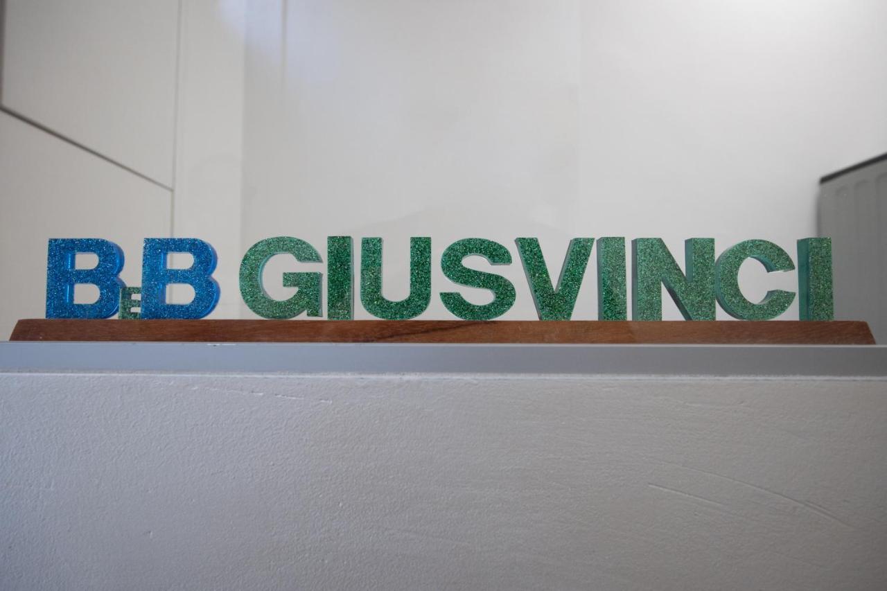 לינה וארוחת בוקר טרני Giusvinci מראה חיצוני תמונה